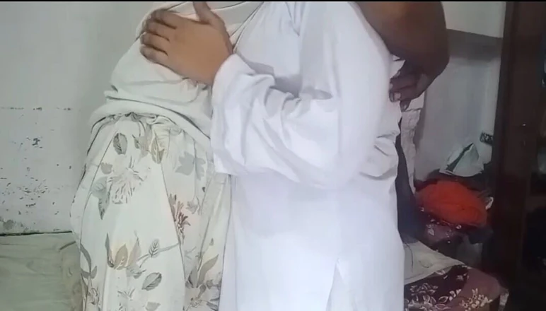 RIMSHA: Pakistani Hot Girl Seduc Tution Teacher Indian