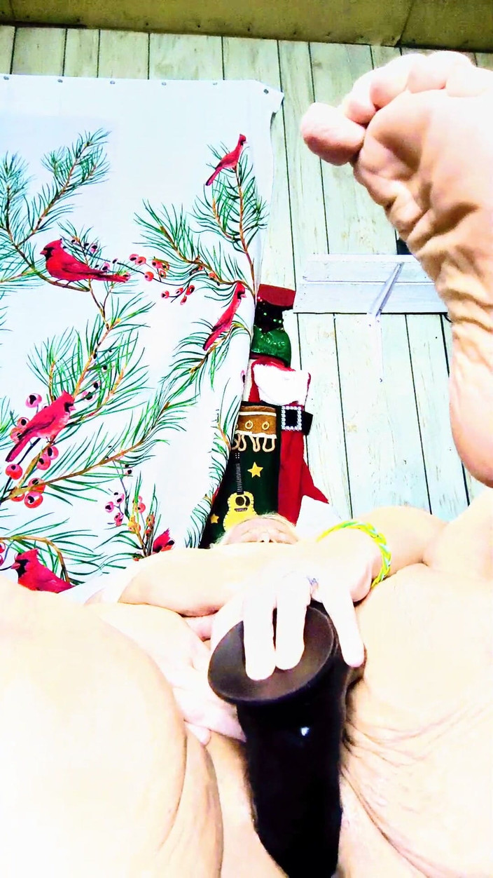 HerculesnVENUS: Sborrando 6 volte guardando porno questa è una puttana piegata