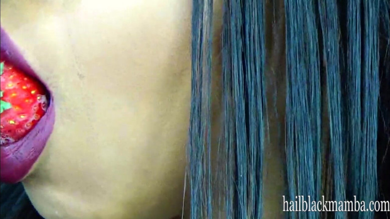 VeryCruelAspen: Queen Black Mamba: Strawberry Tease 720p