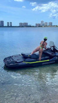 Sucking & Fucking My Jetski Instructor's Dick on the Beach