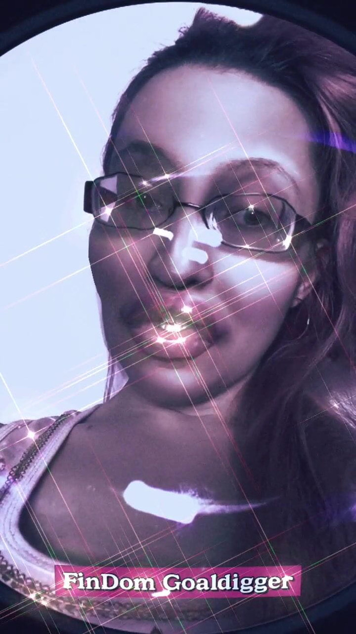 FinDom Goaldigger: Czarująca laska chce twojej gotówki!