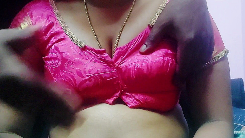 Desi Mohini: Videoclip sexy hindi cu gospodină indiană