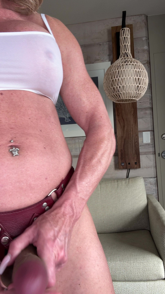 FitwifeJewels: Женское доминирование ~ инструкция по дрочке ~ страпон ~ ты будешь кончить