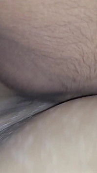 異なるバイラルラブ動画に当たるカップルの目標