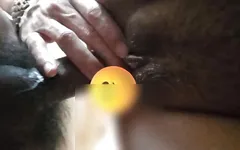 Devor ve yenge bir otele gidiyor ve aniden korkuyla seks yapıyor