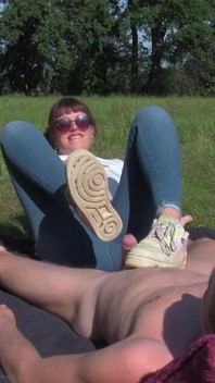 Sonniger Sonntag - Schuhe Riechen a honění
