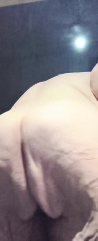 Penis versohlt ihr gesicht, titten muschi fupa und arsch, jetzt lutscht sie dich endlich