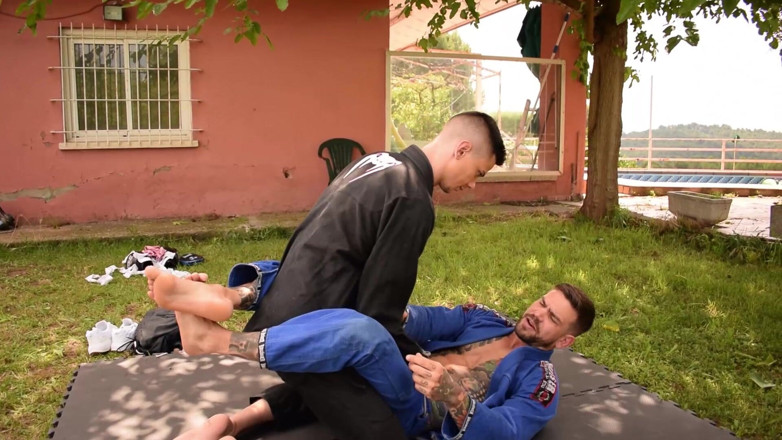 Juan Lucho Gay: Martial Art Trainning and Then Jerkoff Together