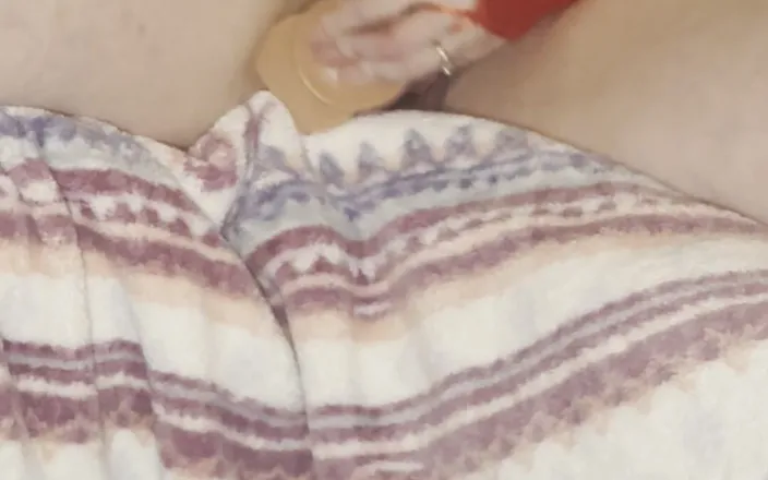 Stacysmom105: Naughty, MILF, Teacher and Wife Is Having Phone Sex with...