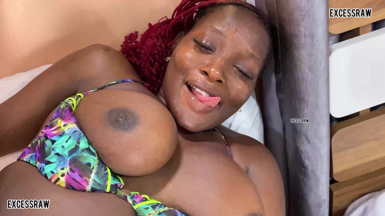 ExcessRaw: 그녀는 완전한 산만이었고 나는 그것을 즐겼다.