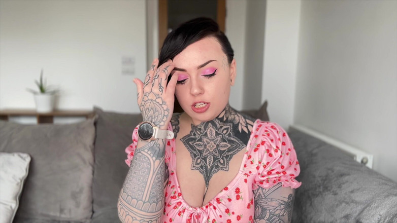 Miss Valentina: Impegno gratuito nella figa