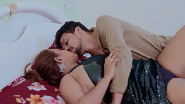 Aaka: Hot Desi Indian Couple Had Hot Sex After Meeting One...
