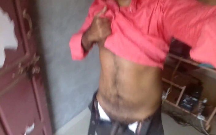 Mayanmandev: Mayanmandev Halb nackt auf rotem hemd