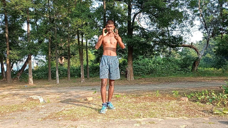 LinearOrnament35: Kuatkan Glutes Anda Dengan Senaman Panjang