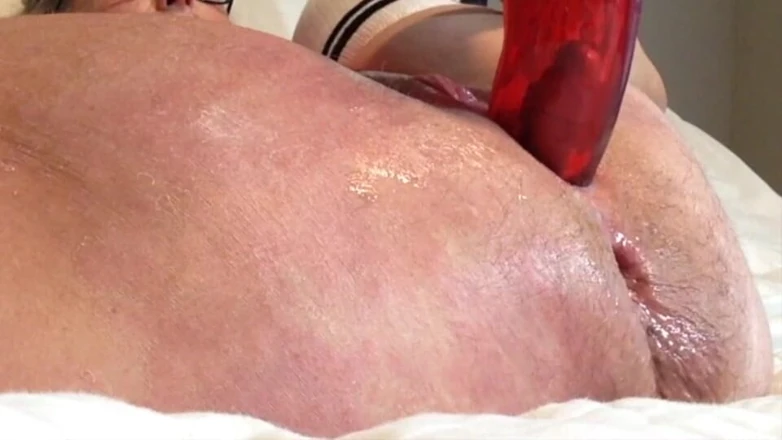 Granny Goldfingers 007 Cocksucking Slut