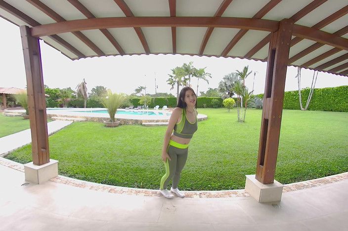 VR Latina: Gym Bunnies Honey