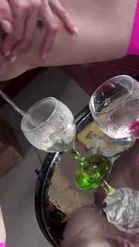 젖고 오줌 싸는 티플 타임