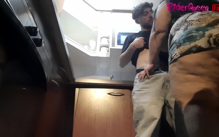 Riderqueen: Vergnügen einer verwöhnten MILF, nur zeitlupen-fans