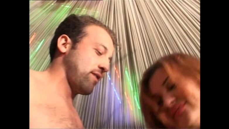 Wonderful Hot World X: Fantastická vintage orgie Ccon velké nadržené ptáky šukání a stříkání na...