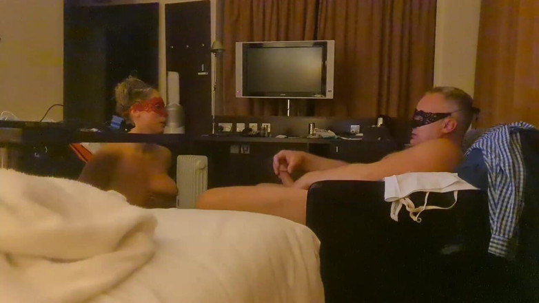 Anal Fetish Couple: Snuskigt knull och rövslickande i hotellrummet, del 2