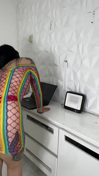 ฉันอยากให้เธอเย็ดคอฉันด้วยดิลโด้ลึกๆ - กลืนควยลึกแตกคอ