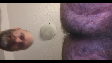 Bare Ranger: Він завжди піклується про мою дірку.