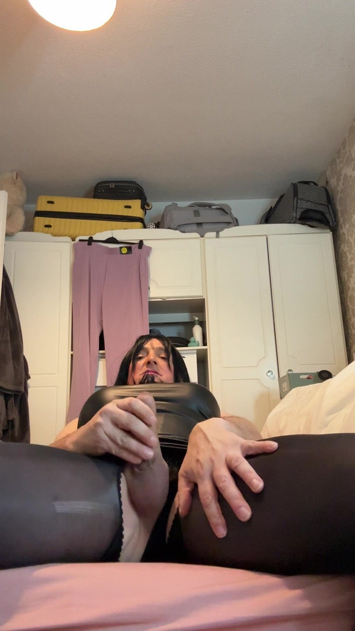 CuteCassie1982: Abito con aspetto bagnato provocante