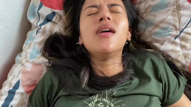 Solo_incognita: Meu vizinho se masturba no sofá compartilhado. COMO DEVO INTERPRETAR...