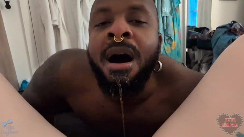 AxelReigns: Slurping bbw stříkání
