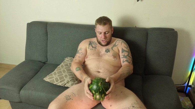 Jimbob Star GAY: Jimbob трахает арбуз - Foodie Friday