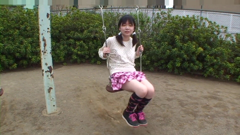 Japan Lust: 보지에 자지를 대고 싶어하는 Mamiko