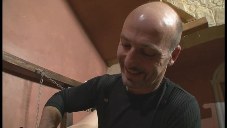 Absolute BDSM films - The original: Passare il tempo a frustare dominando