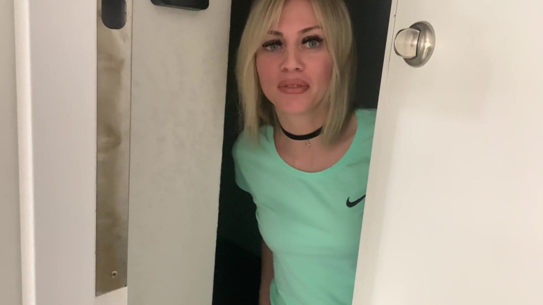 LoveHomePorn: 友人のGFは私の巨根を拒否できませんでした