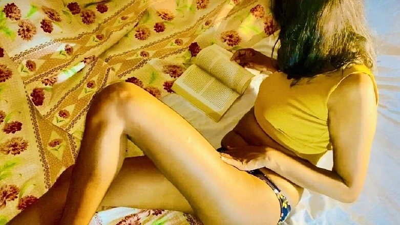 Roshini The Flower Girl: La moglie carina dello sri lanka e il marito si...