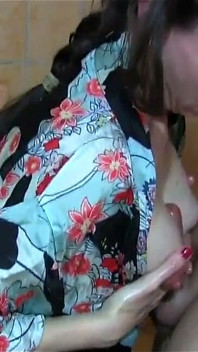 Sylvia chrystall si cewek jepang yang super mesum lagi asik ngocok kontol dan toketnya dientot habis-habisan