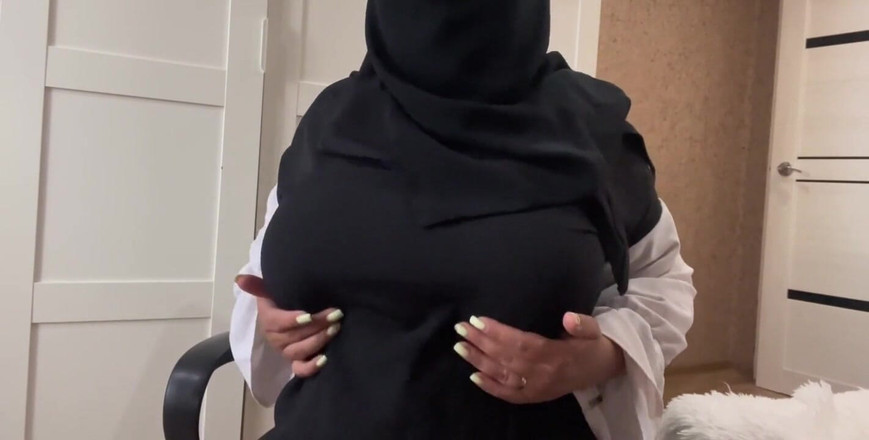 Lux Eva: Arabská macecha dává pokyny k honění 1