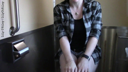 Lily O'Riley: Train Masturbation
