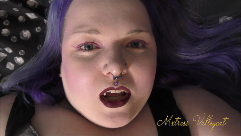 Mxtress Valleycat: Finding you at the bottom of my trick or treat...