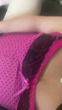 Cd Krissy Sweets speelt met haar, ze speelt en haar strakke tush