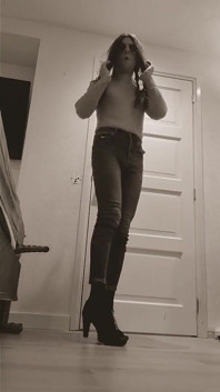 Sisshusband Pose and Ride Dildo 07