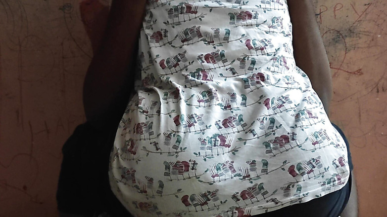 Realmallucouplevlog: Skutečný tamilský pár má silný třesoucí se orgasmus po lízání...