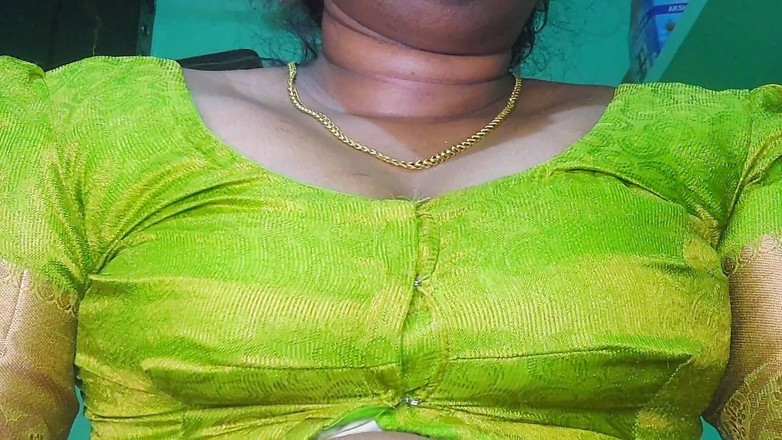 Desi Mohini: Ik wil je enorme borsten Bhabhi xxx nieuwe video