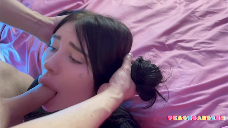 Peachgardens: 18 Year Old Zumersha Teen Was Destroyed by Huge Dick