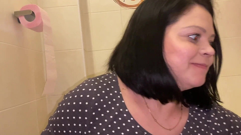 Shione Cooper: Sesi wawancara shione cooper si cewek yang lagi hamil besar