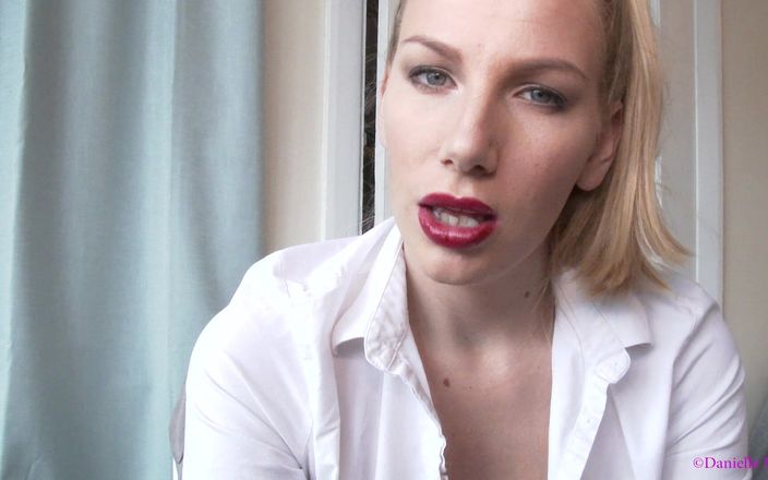 Danielle Maye: Fetiche de lengua