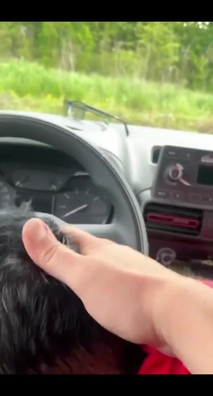 KarmenMilf: Extrem în mașină, muie sexy, și o mulțime de spermă