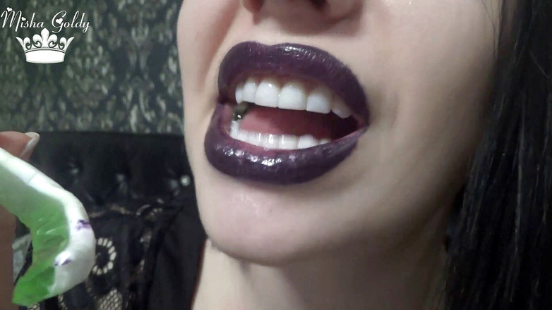 Goddess Misha Goldy: Dudaklarım ve sakızlı ayılar için 5 renk