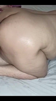 Anal hardcore de gran culo de esposa caliente en perrito