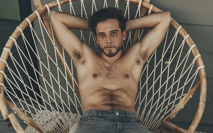 Blake Wilder: Jerking off Huge Cock