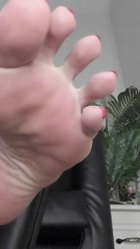 Big Under Feet